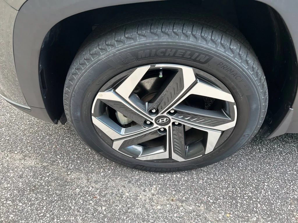 Used 2022 Gray Hyundai SEL image 13