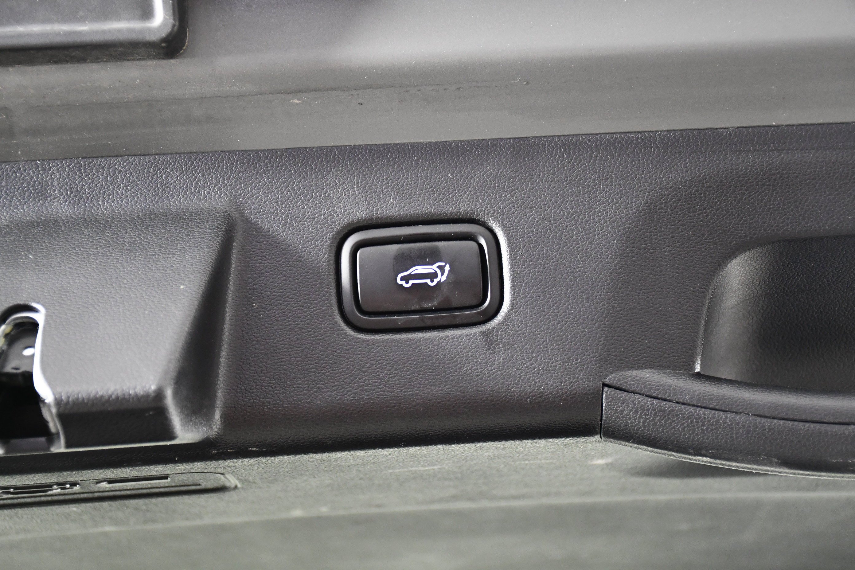Used 2024 Hampton Gray Hyundai SEL image 38