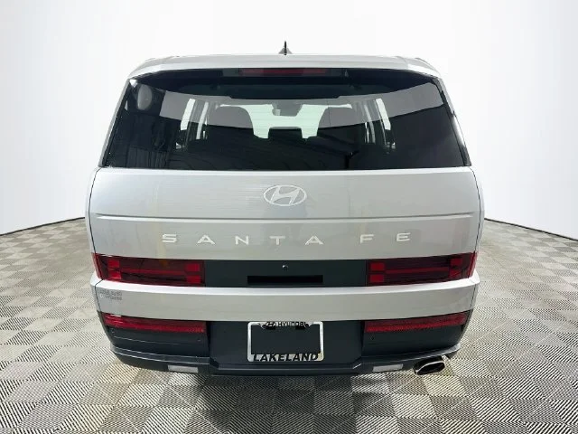 New 2027 Silver Hyundai SE image 4