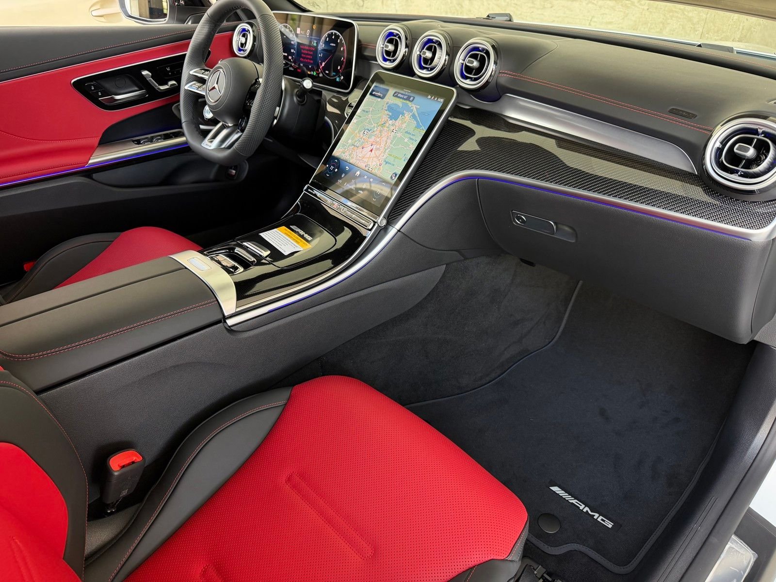 New 2026 MANUFAKTUR Moonlight White Metallic Mercedes-Benz AMG® CLE 53 4MATIC+ Cabriolet image 14
