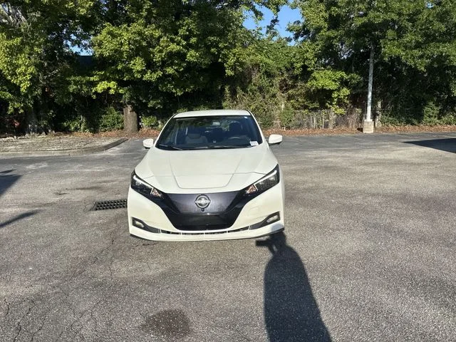Used 2024 White Nissan SV Plus image 2