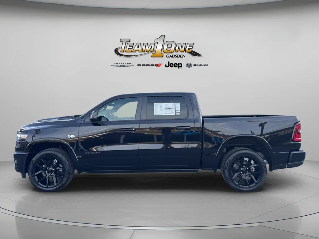 New 2026 Diamond Black Crystal Pearl-Coat Exterior Paint RAM Laramie image 7