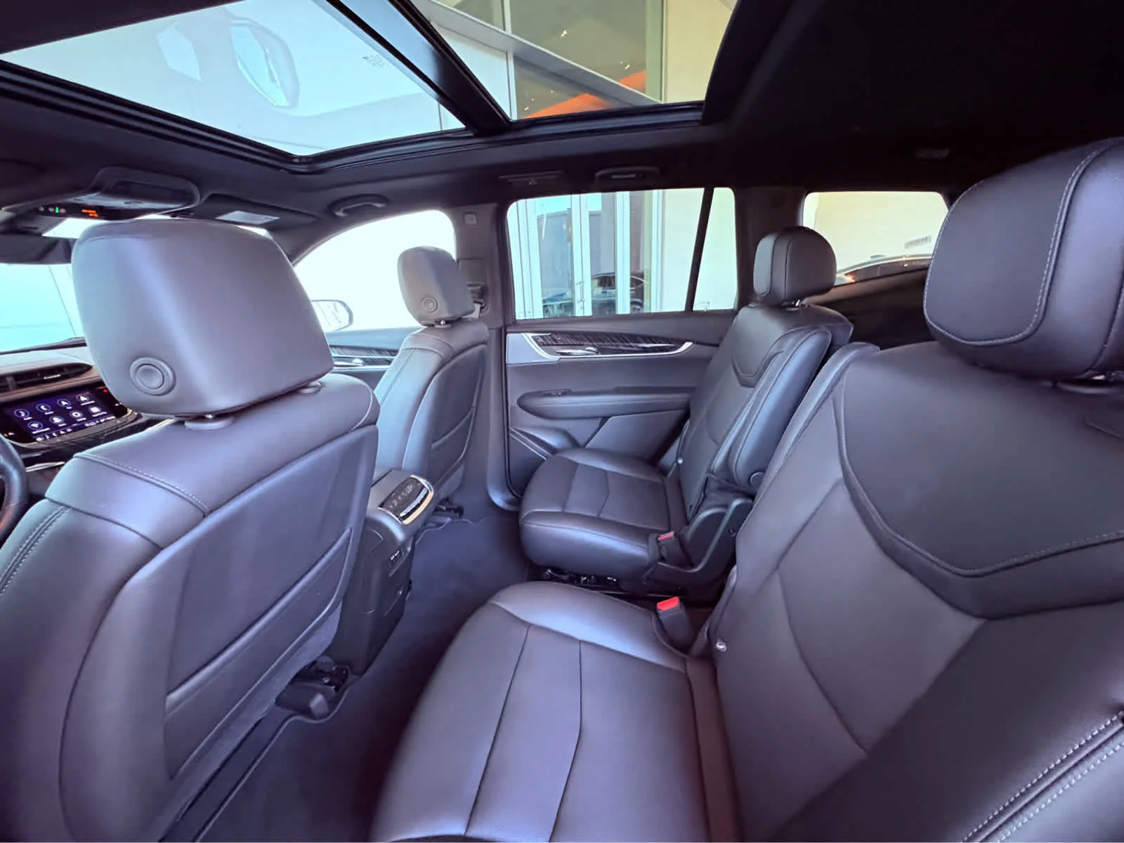 Certified Used 2025 Stellar Black Metallic Cadillac Premium Luxury image 29