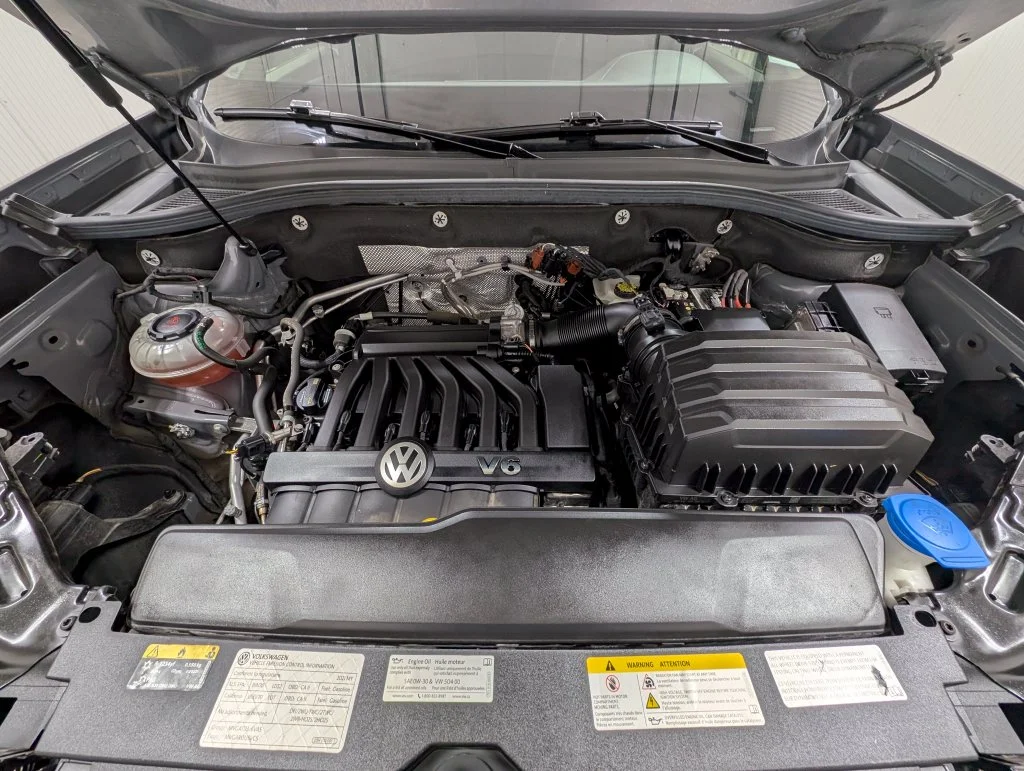 Certified Used 2021 Pure Gray Volkswagen 3.6L V6 SE w/Technology R-Line image 26