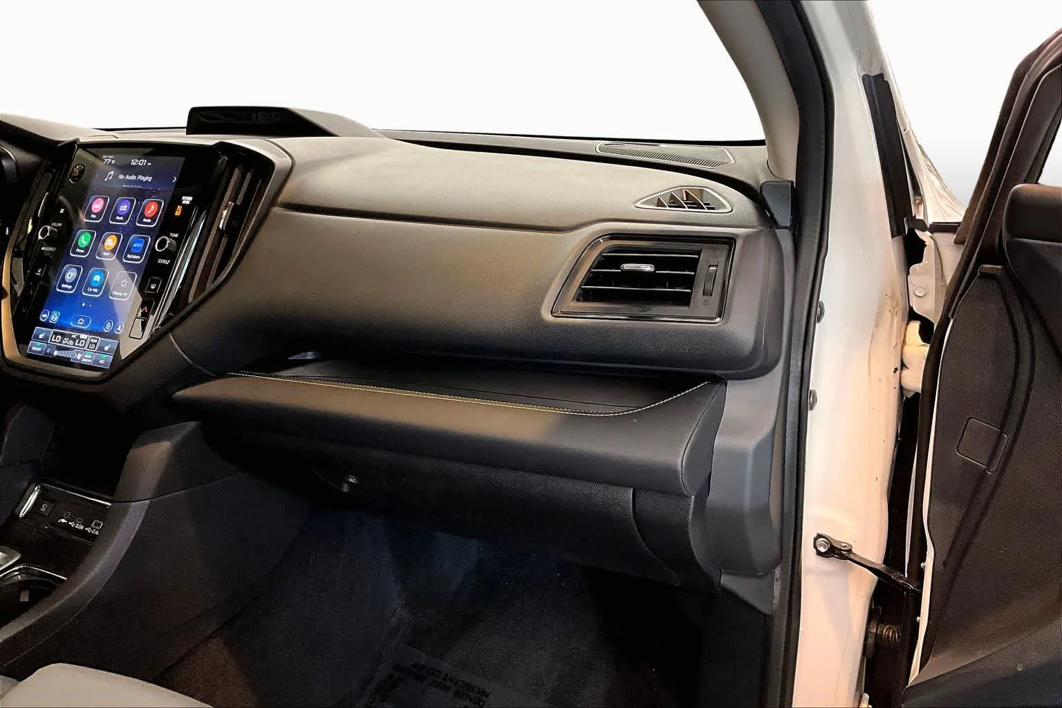 Used 2023 Crystal White Pearl Subaru Onyx Edition Limited image 19
