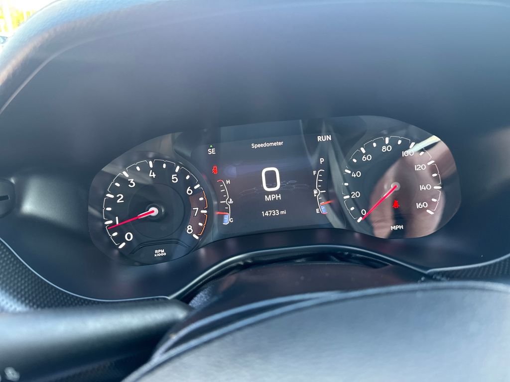 Used 2025 Black Jeep Latitude image 16
