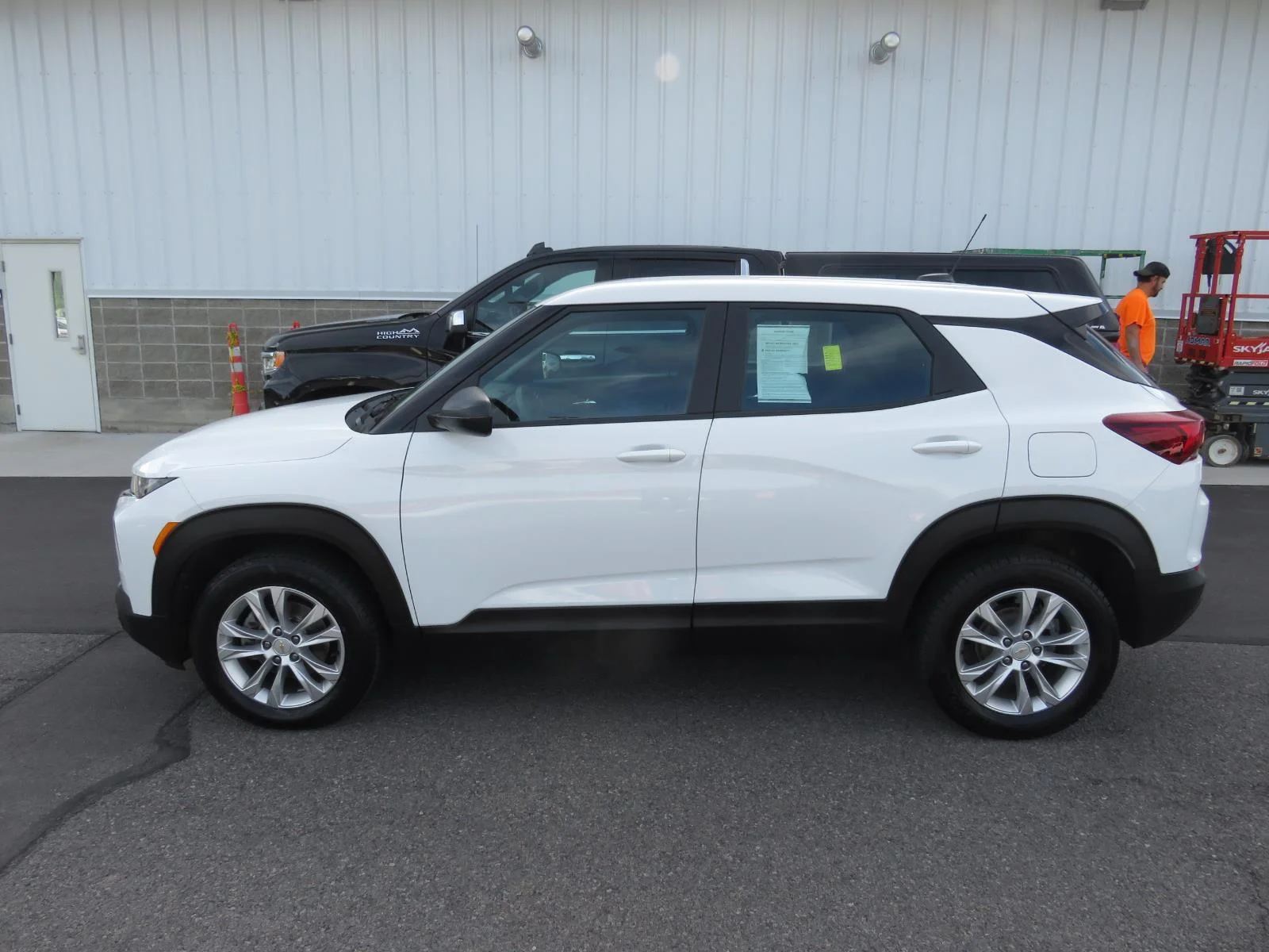 Used 2023 Summit White Chevrolet LS image 15