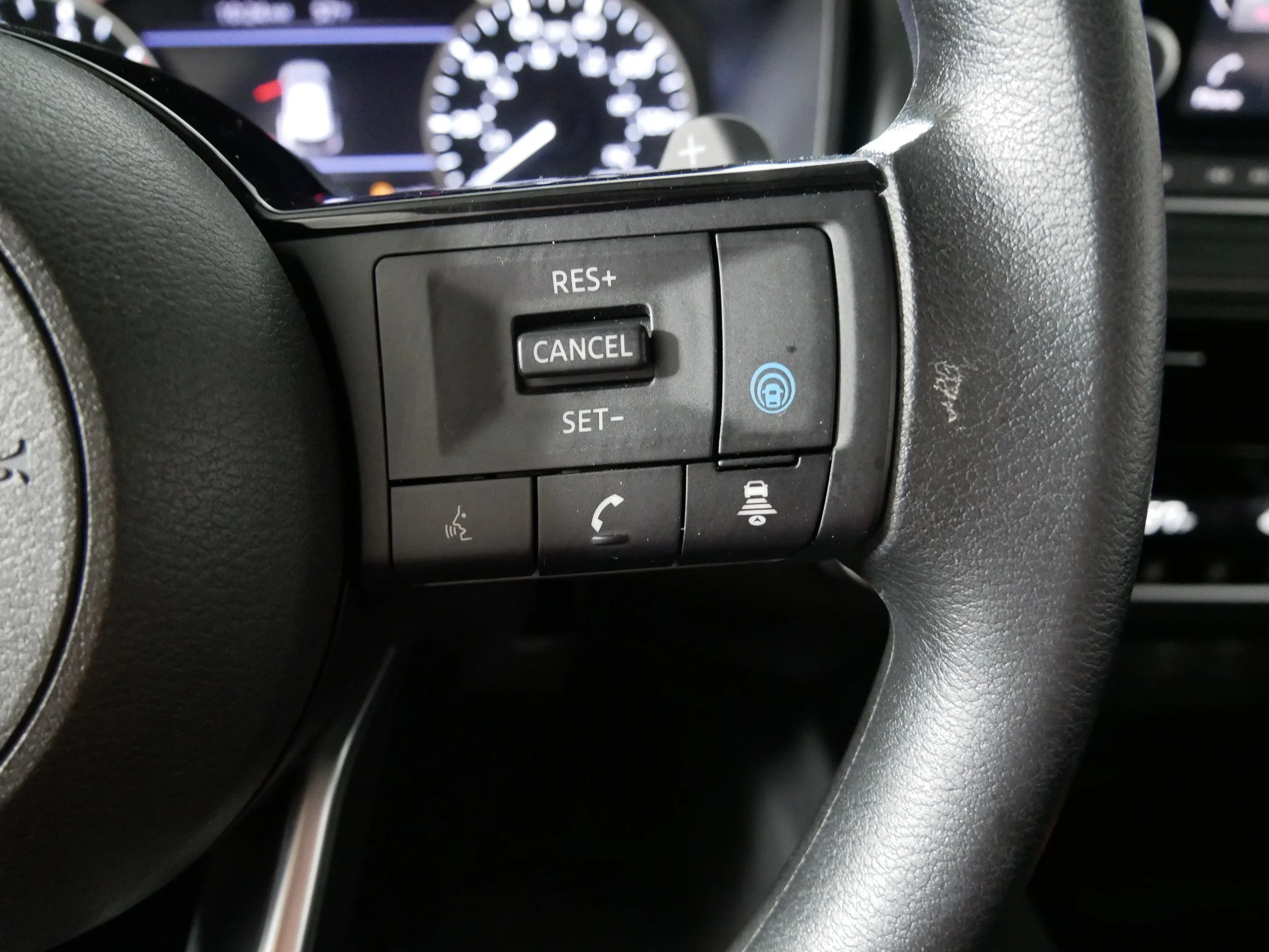 Used 2022 Gun Metallic Nissan SV image 28