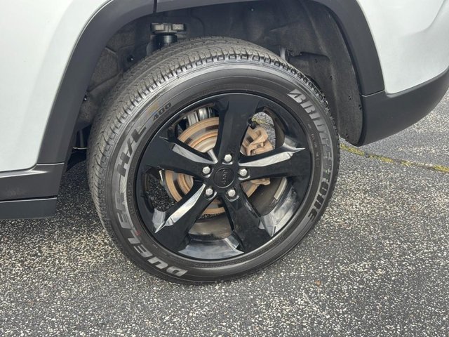 2023 Jeep Grand Cherokee Altitude - Photo 9