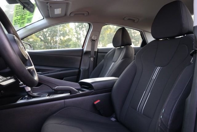 Used 2023 Red Hyundai SEL image 18