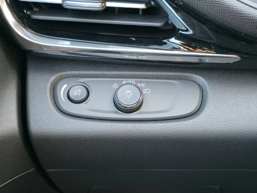2026 Buick Envista Sport Touring - Photo 19
