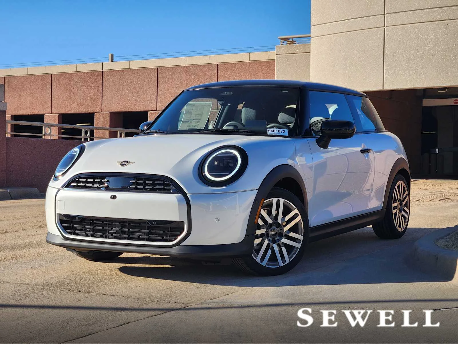 2026 MINI Hardtop's photo
