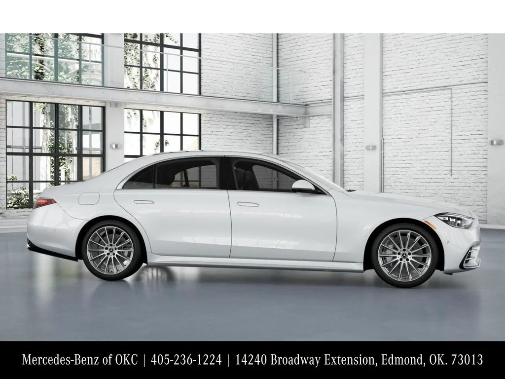 New 2026 White Mercedes-Benz S 580 image 15