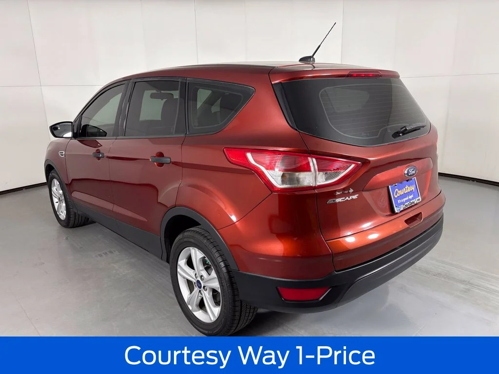 Used 2014 Orange Ford S image 9