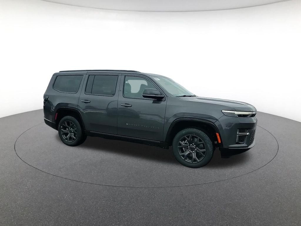 New 2026 Baltic-Gray Metallic Clear-Coat Exterior Paint Jeep Limited Altitude image 5