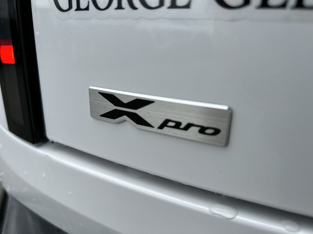 New 2027 Glacial White Pearl Kia X-Pro SX Prestige image 9