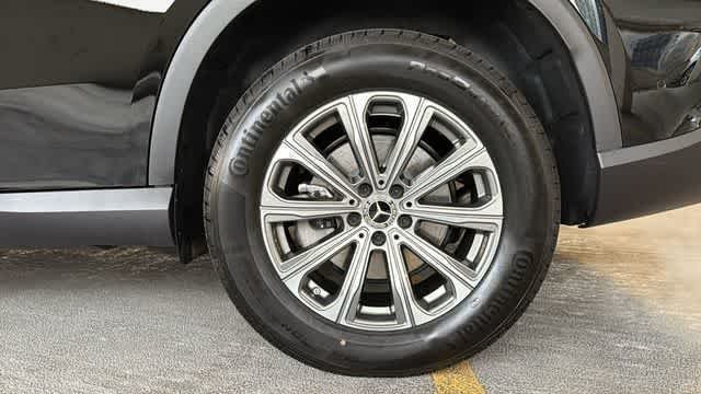 Certified Used 2026 Black Mercedes-Benz GLC 300 image 11
