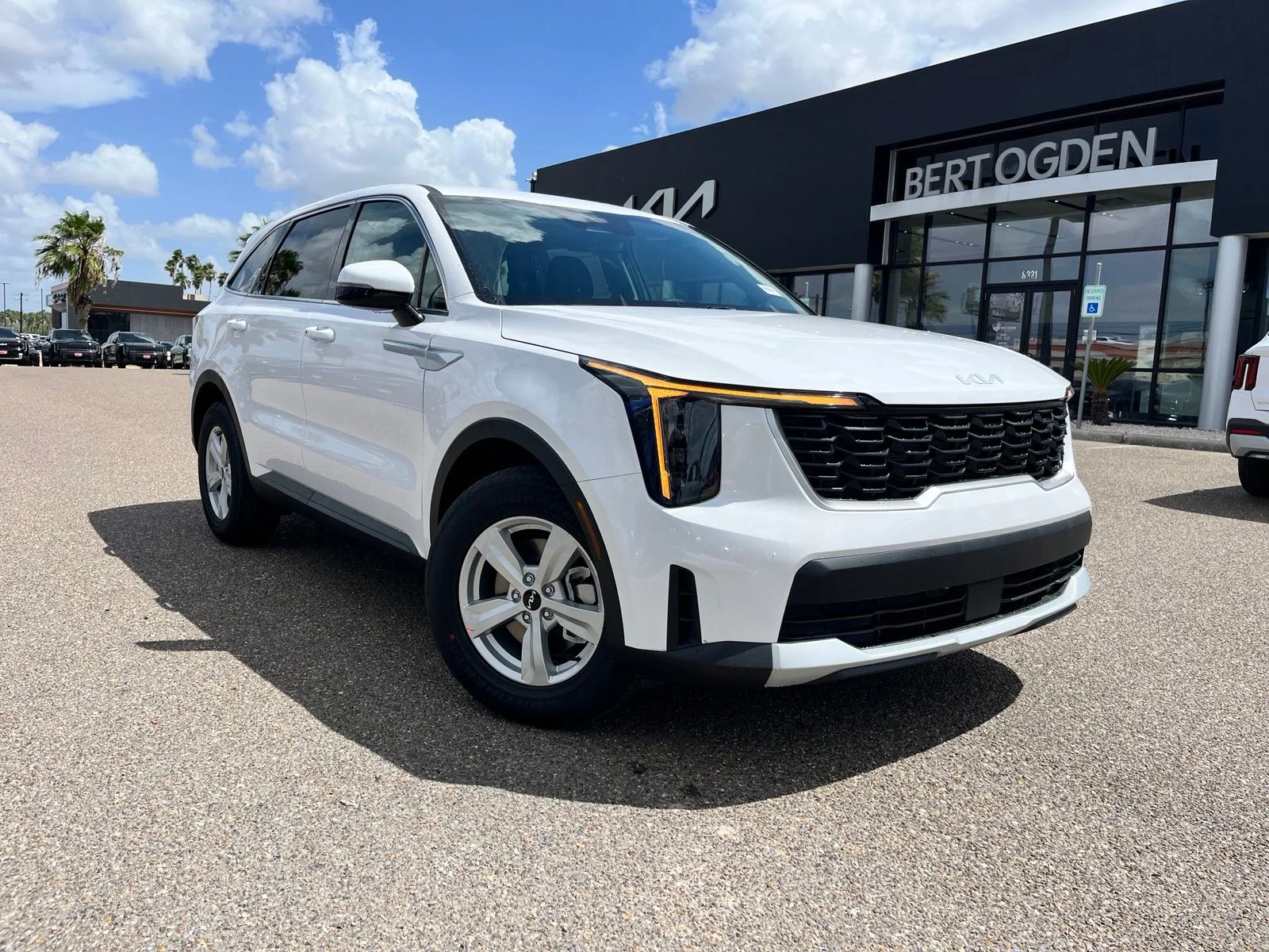 New 2026 White Kia LX image 1