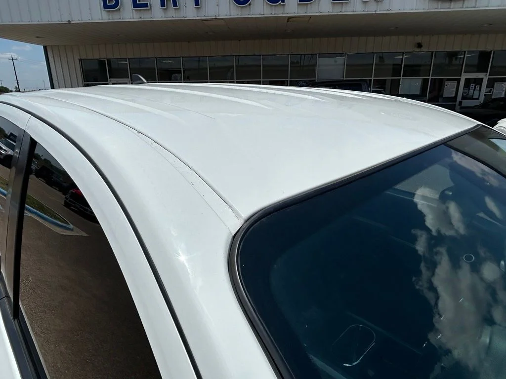 Used 2022 White Nissan SV image 7