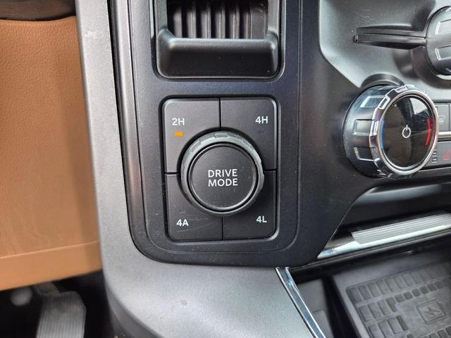 Used 2022 White Ford Lariat image 31