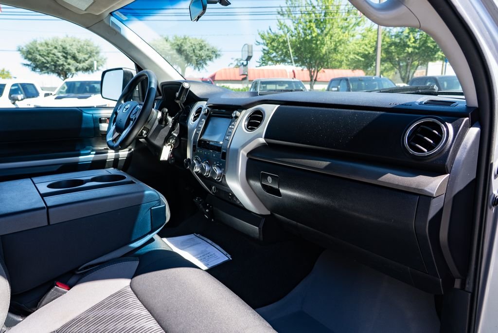 Used 2017 Silver Sky Metallic Toyota SR5 image 31
