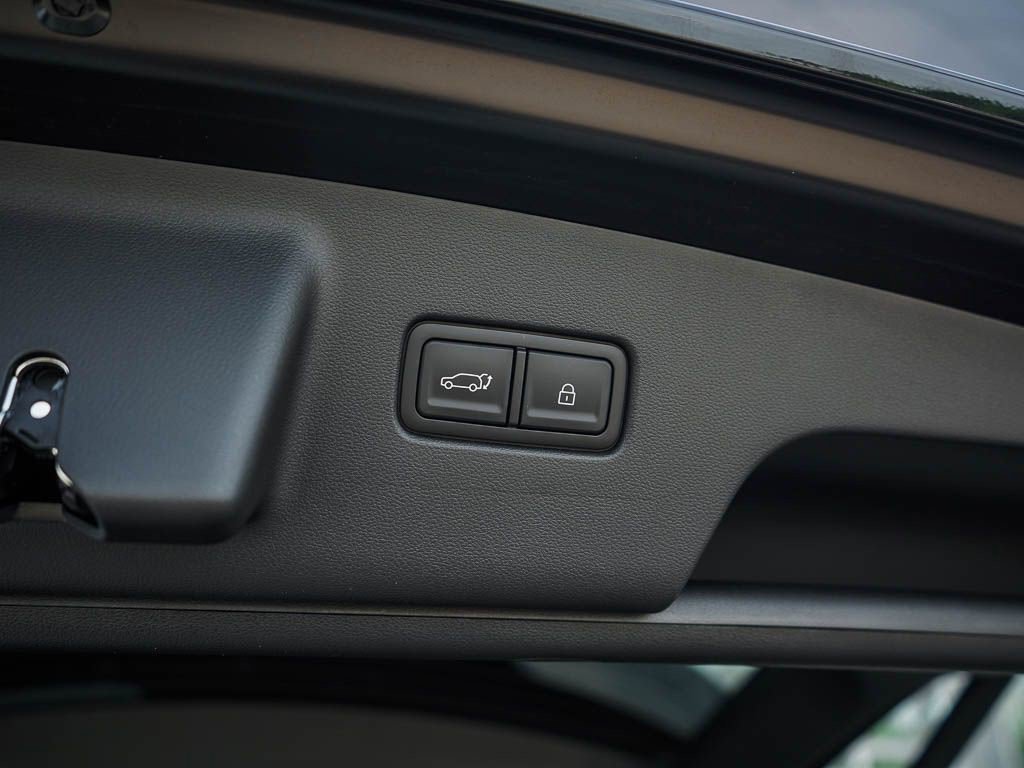 New 2026 Abyss Black Pearl Hyundai SEL Premium 7P AWD image 9