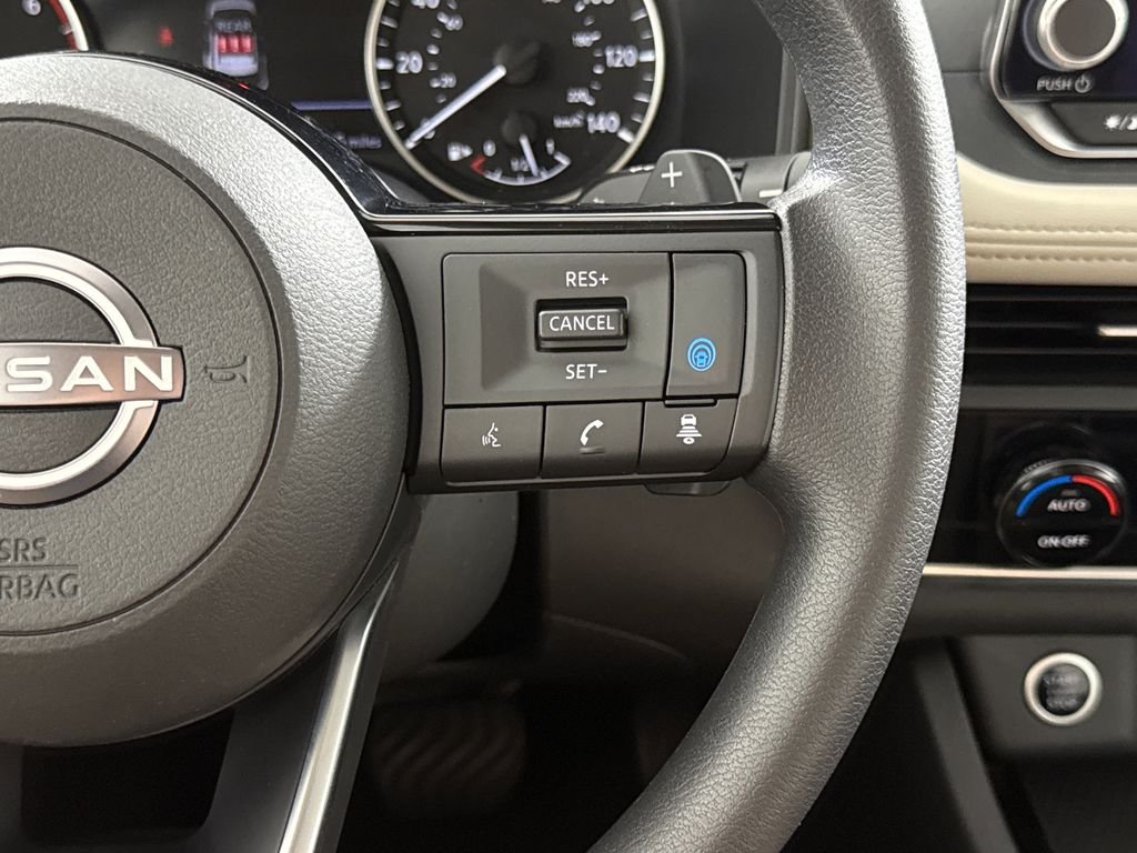 2023 Nissan Rogue SV - Photo 17