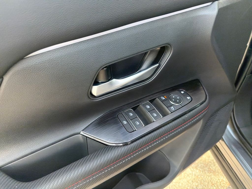 New 2026 Nissan Kicks SR 4D Sport Utility