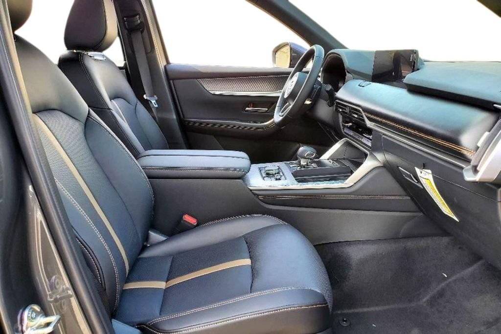 2025 Mazda CX-90 Premium Package - Photo 13