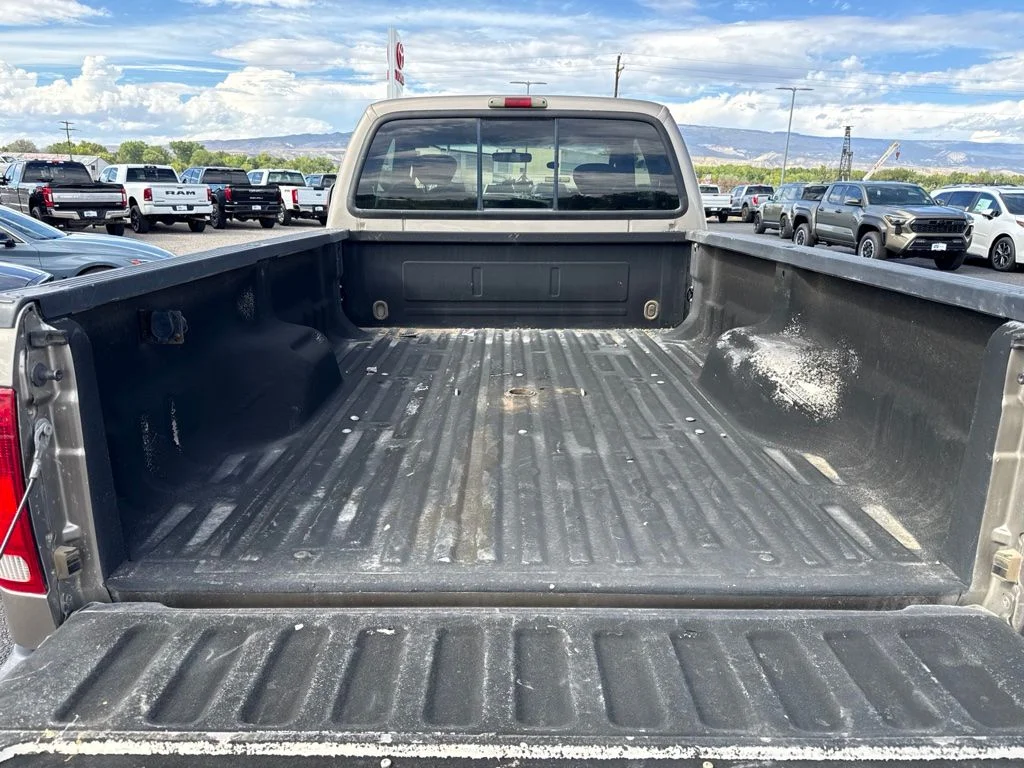 Used 2006 Arizona Beige Clearcoat Metallic Ford XLT image 9