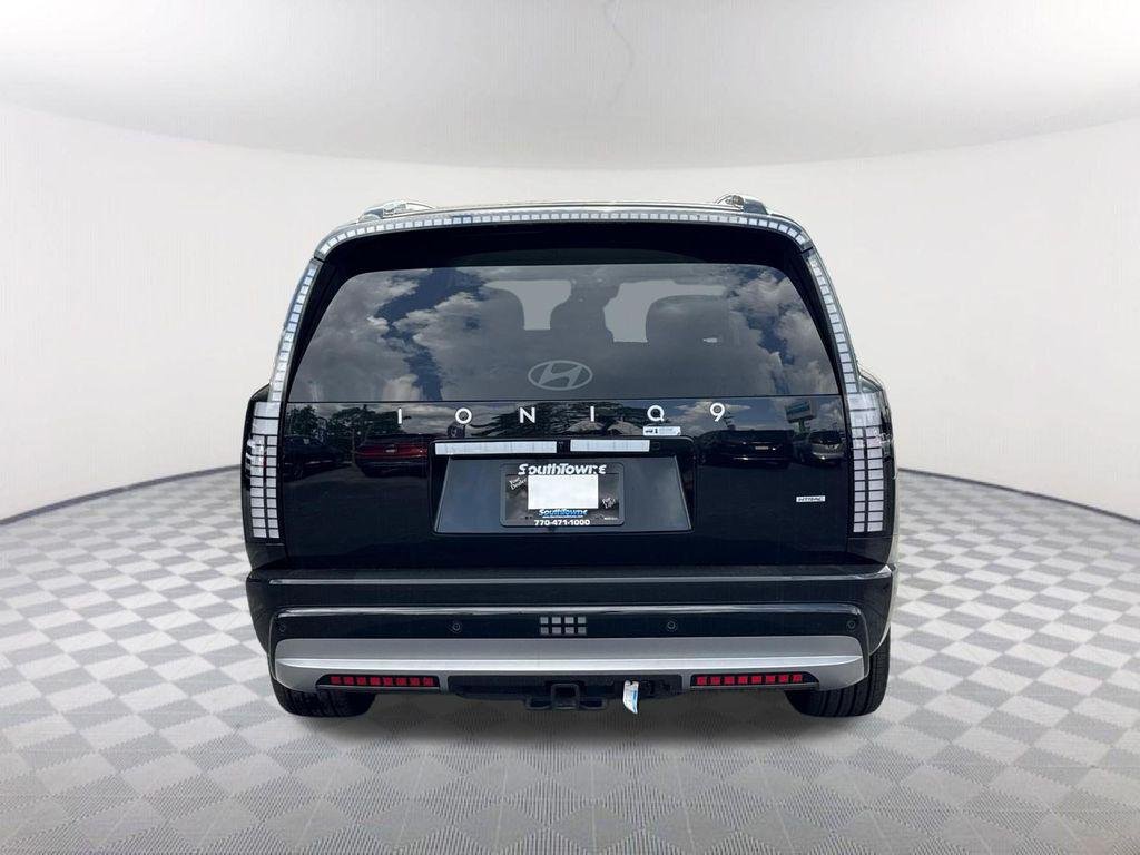 New 2026 Black Hyundai SEL image 4