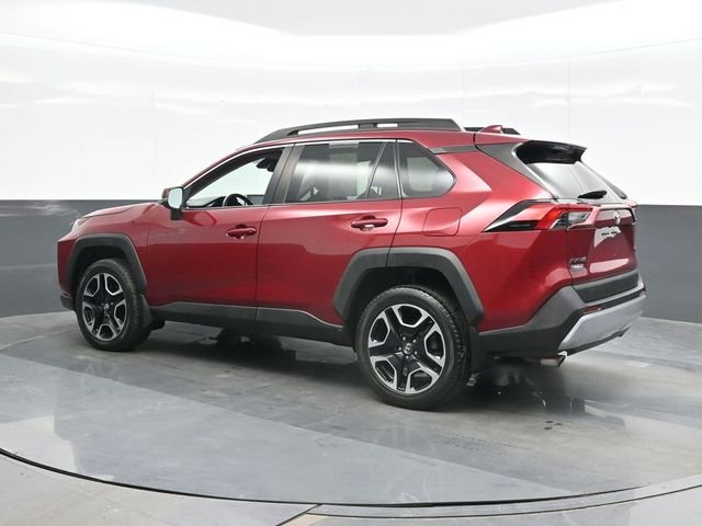 Used 2019 Red Toyota Adventure image 3