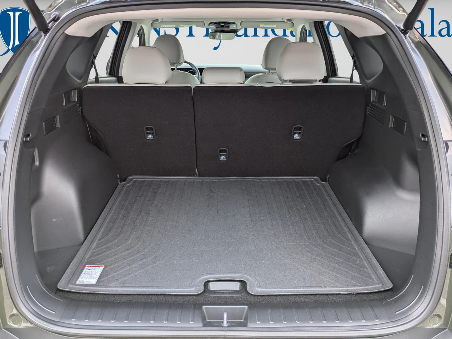 Used 2025 Rockwood Green Hyundai SEL Convenience image 9
