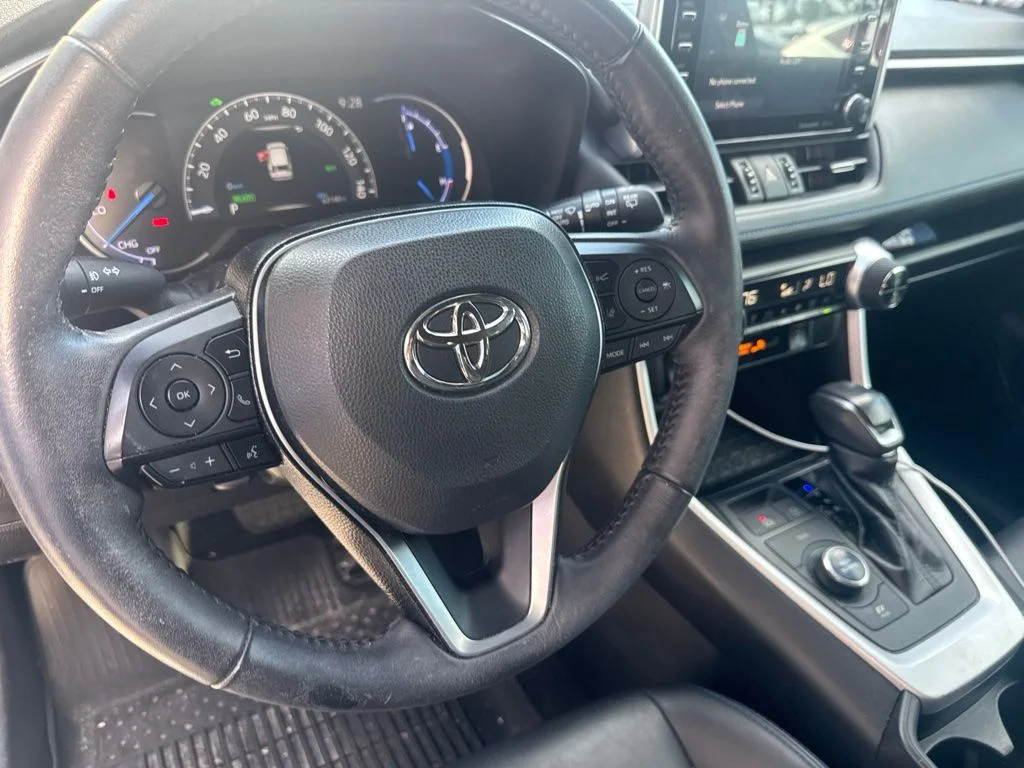 Used 2021 White Toyota XSE image 27