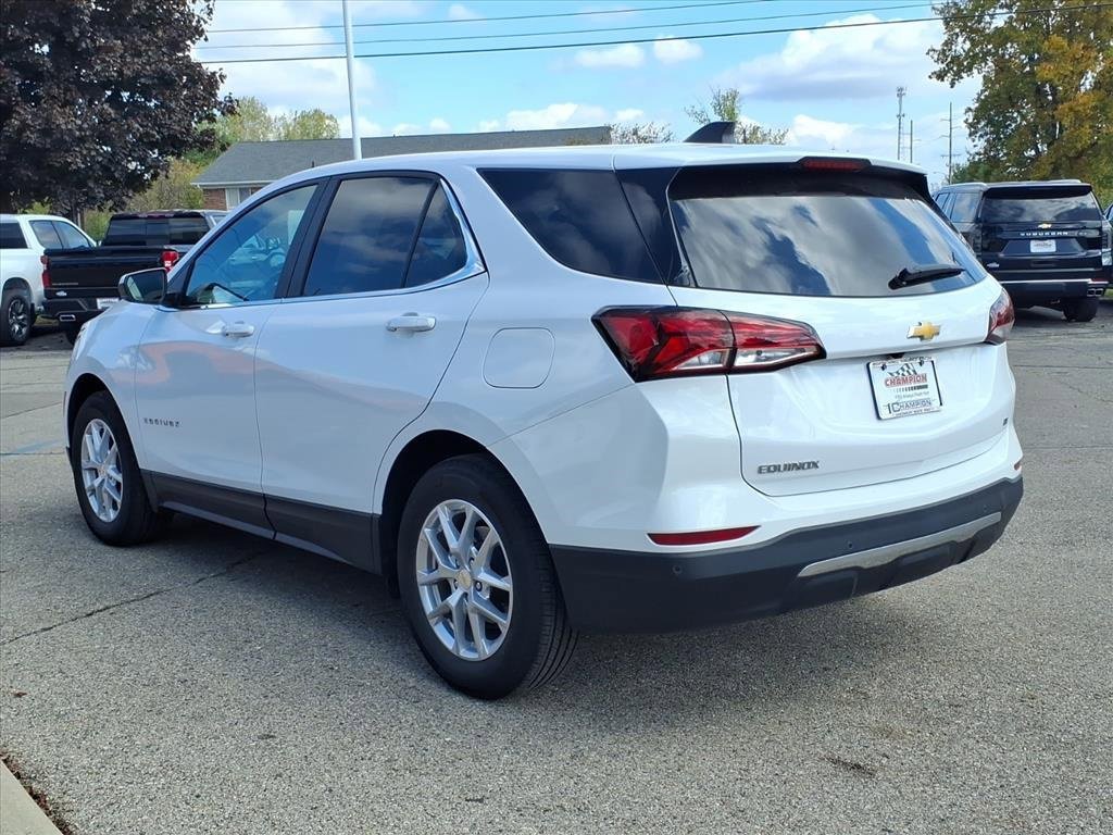 2023 Chevrolet Equinox LT photo 4
