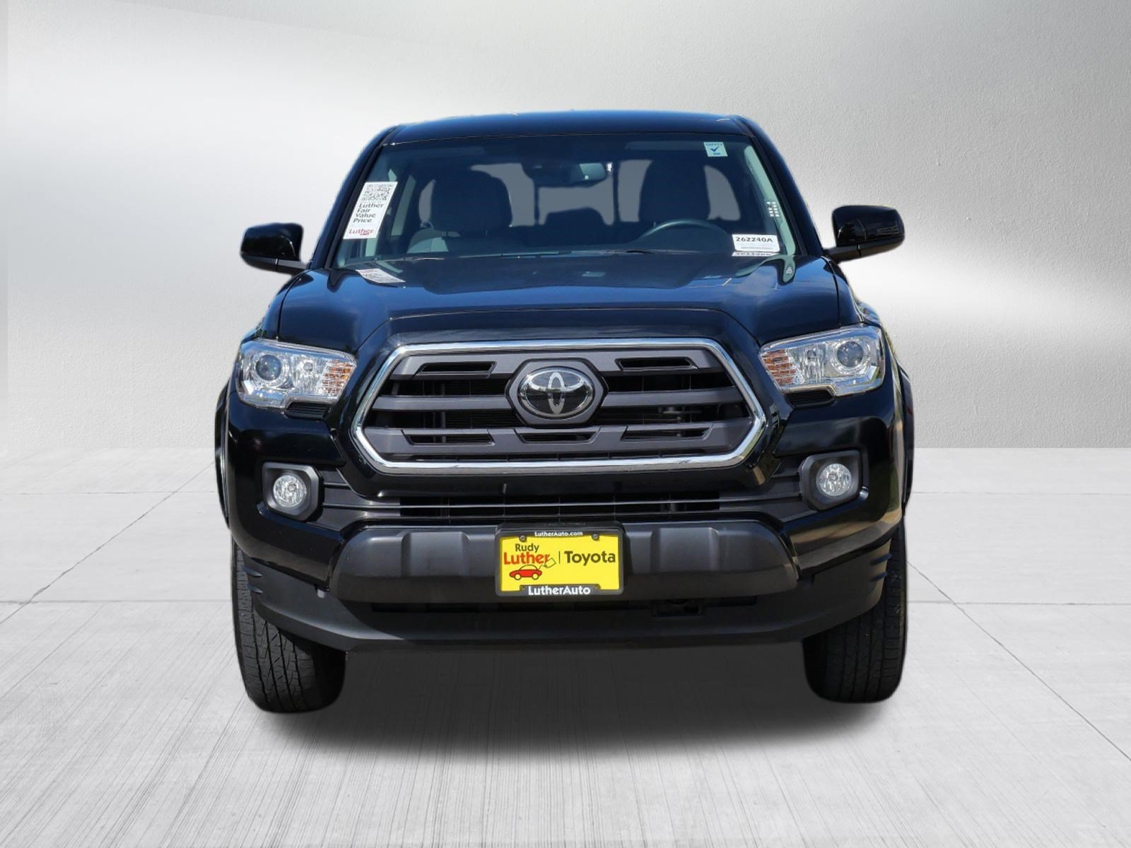 Certified 2019 Toyota Tacoma SR5 with VIN 3TMCZ5AN7KM266853 for sale in Golden Valley, Minnesota