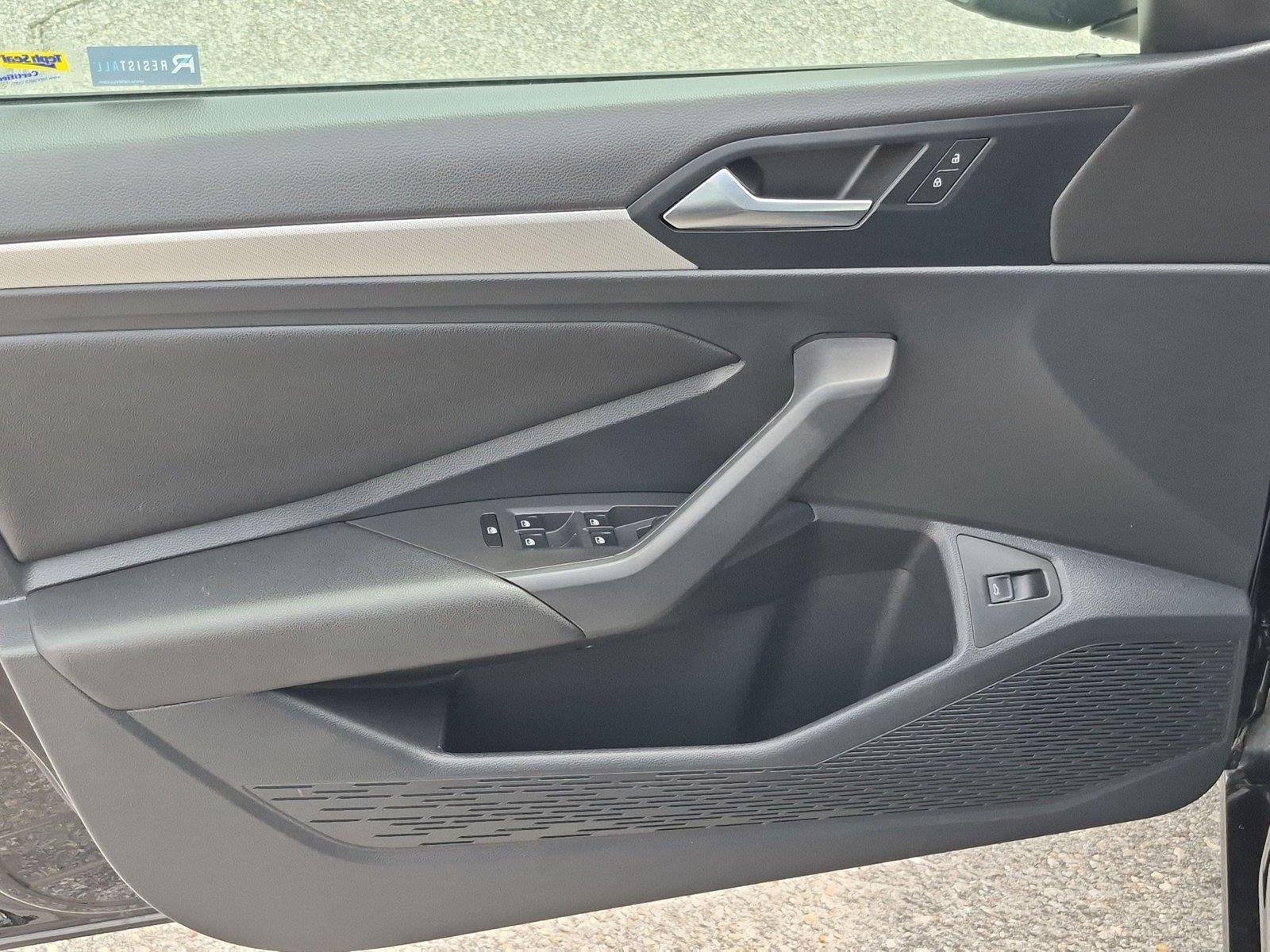 Used 2020 Black Uni Volkswagen S image 15