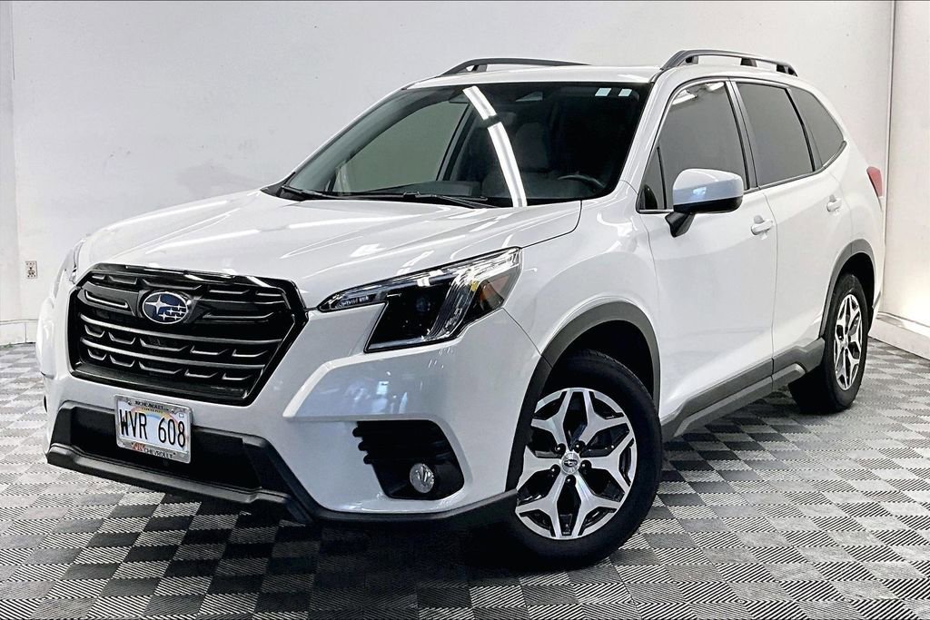 2023 Subaru Forester Premium's photo