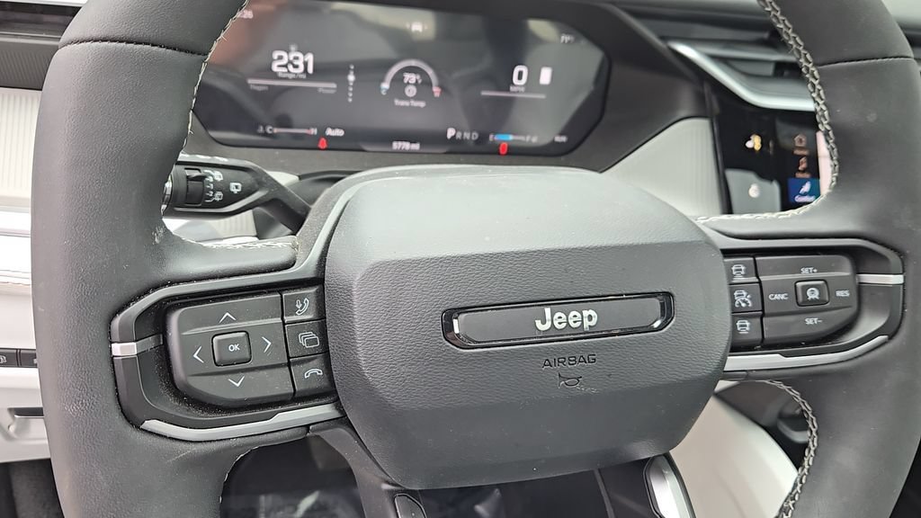 Used 2026 Hydro Blue Pearlcoat Jeep Limited image 14