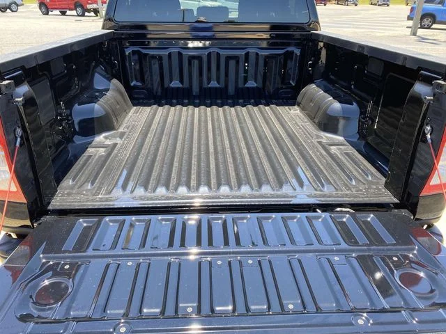New 2026 Shadow Black Ford XL image 6