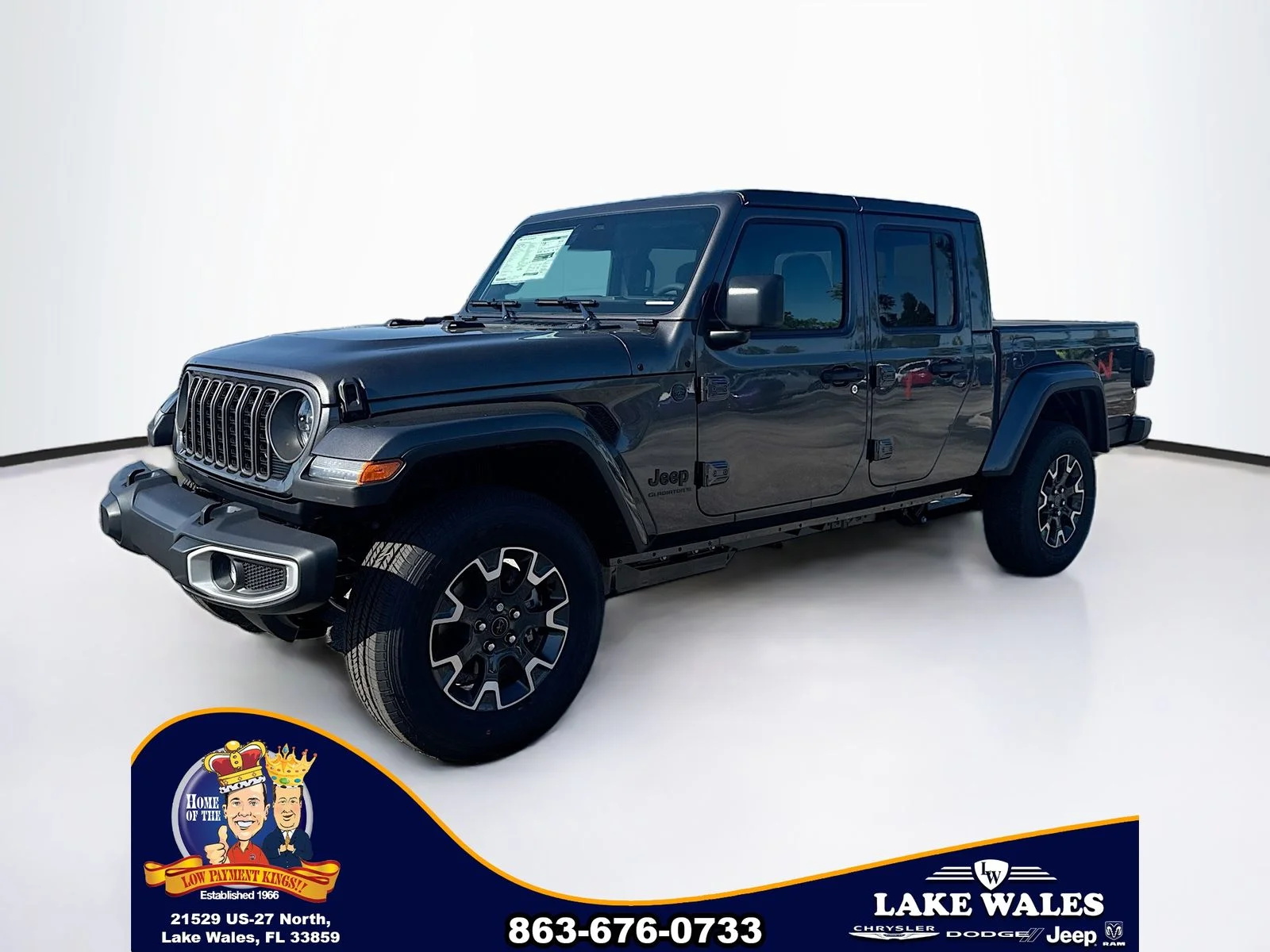 New 2026 Granite Crystal Metallic Clear-Coat Exterior Paint Jeep  image 2