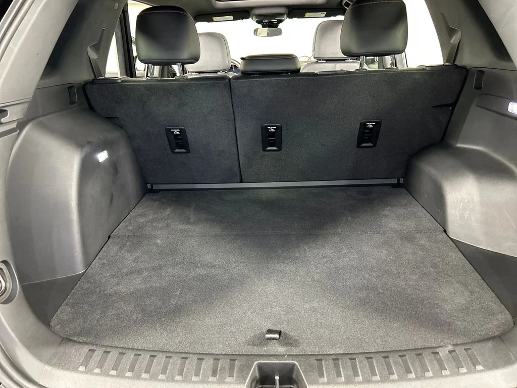 Used 2025 Black Chevrolet RS image 20