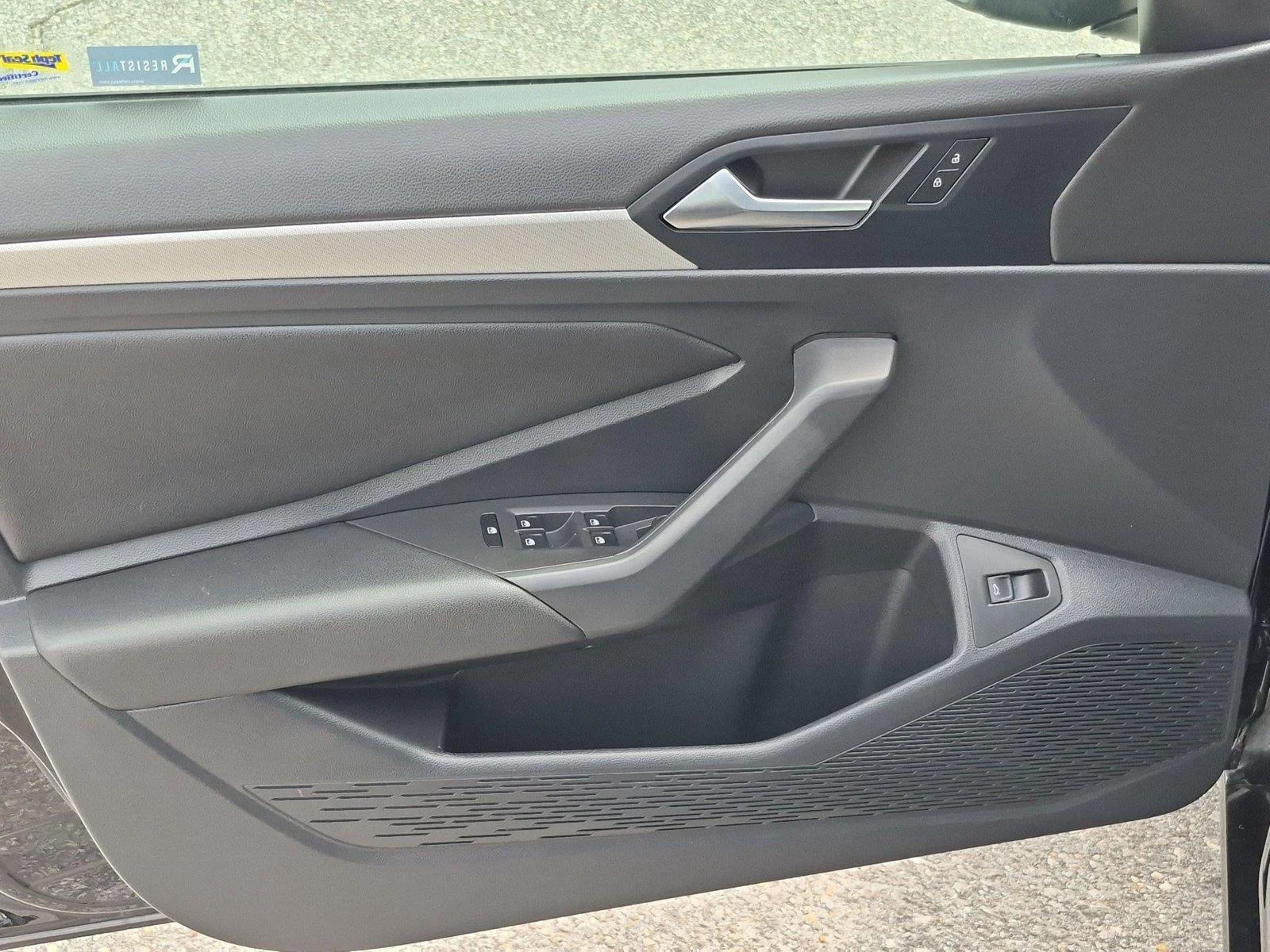 Used 2020 Black Uni Volkswagen S image 15