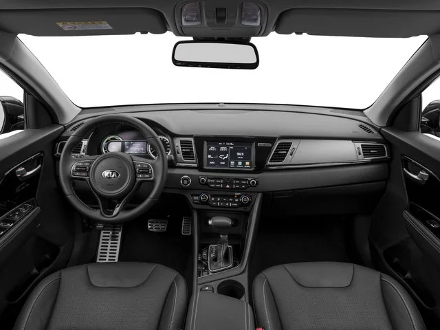 Used 2017 Snow White Pearl Kia FE image 11