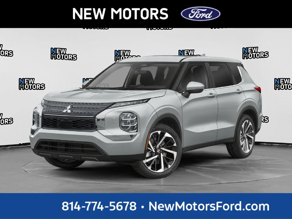 Used 2022 Silver Mitsubishi ES image 1