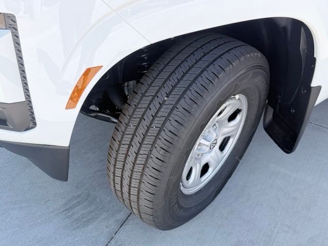 New 2026 Glacier White Nissan King Cab® S image 32