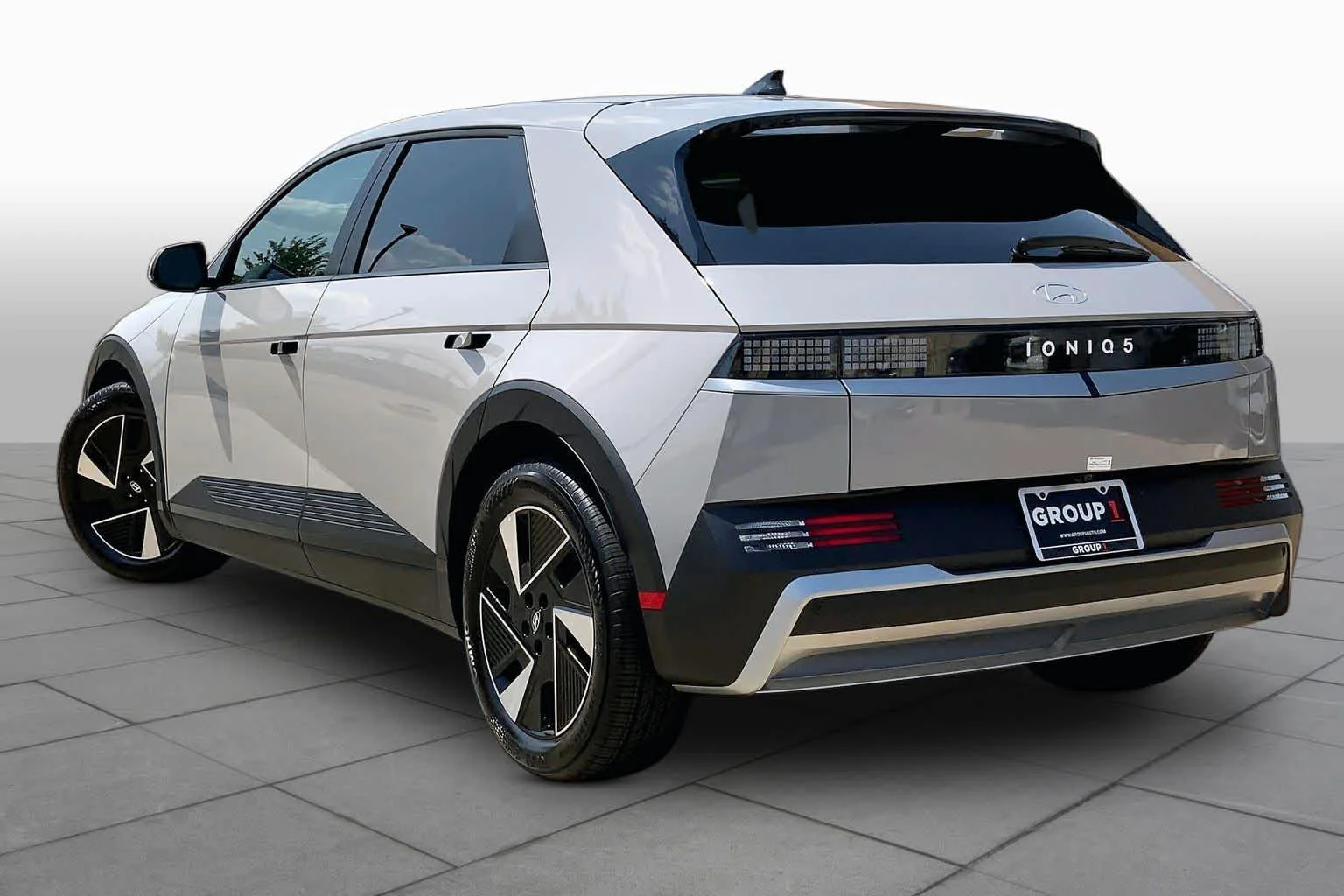New 2026 Cyber Gray Hyundai SEL image 12