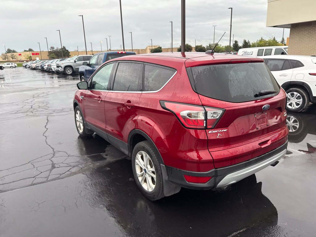 Used 2017 Ruby Red Metallic Ford SE image 4