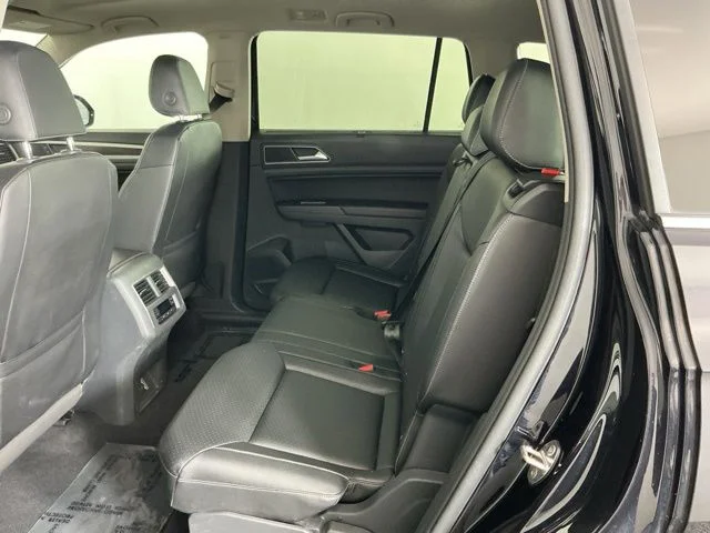 Used 2019 Black Volkswagen 3.6L V6 SE image 27