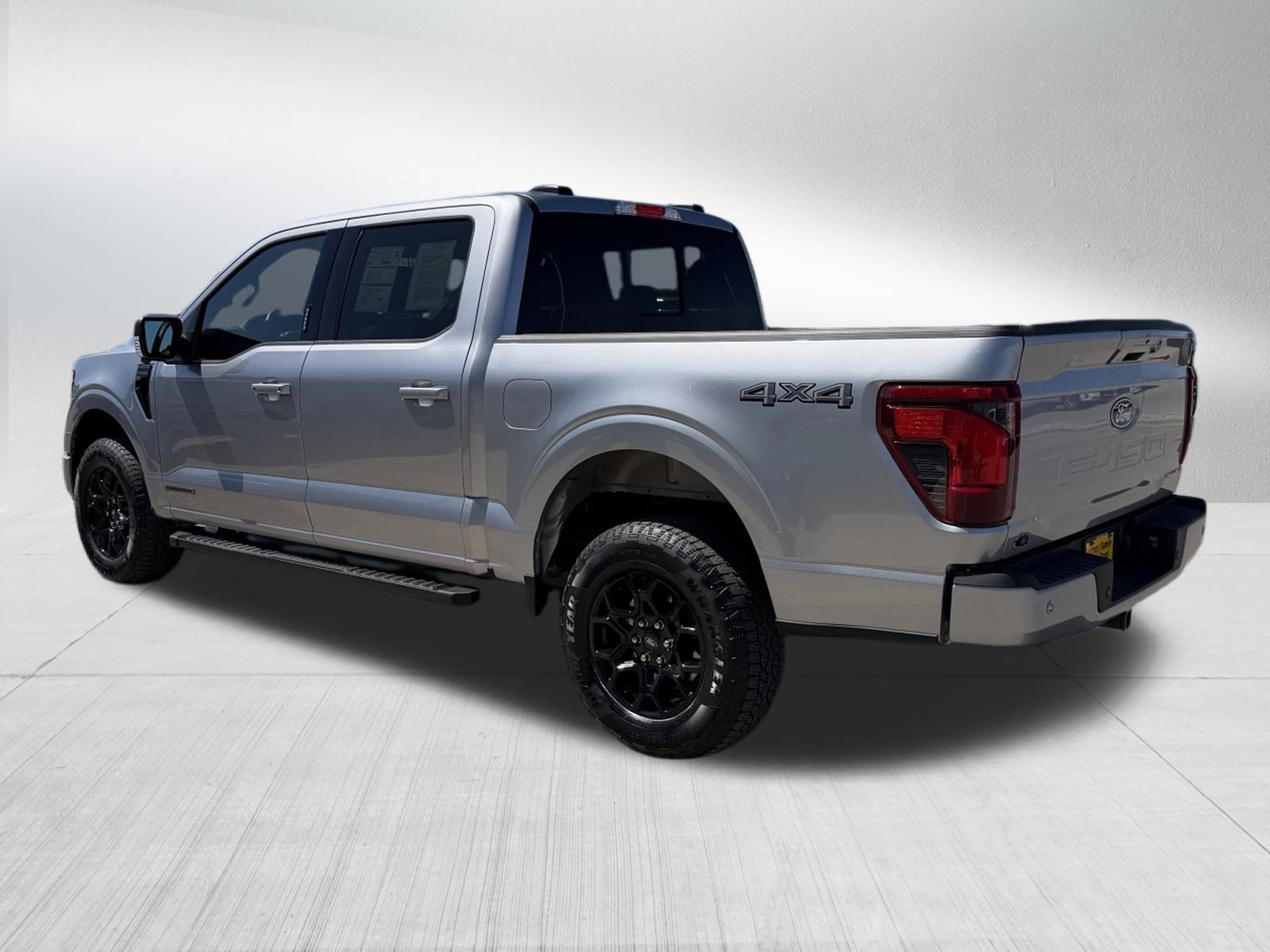 Certified Used 2024 Iconic Silver Metallic Ford XLT image 5